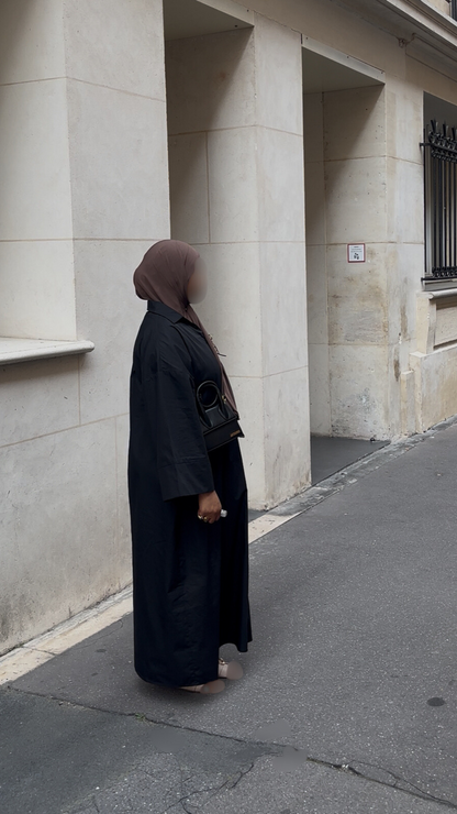 Robe Anwar