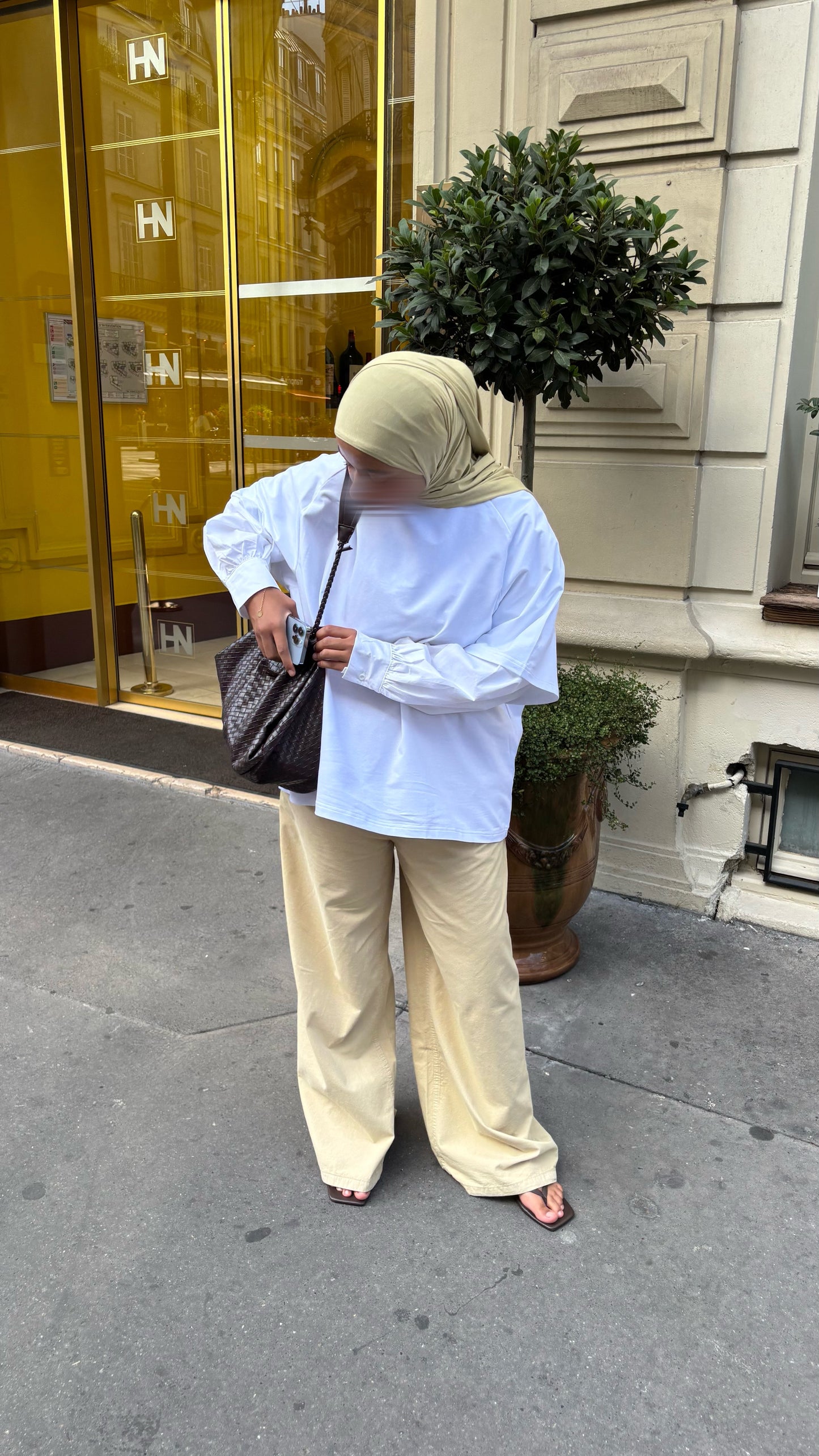 Haut Dā’im blanc