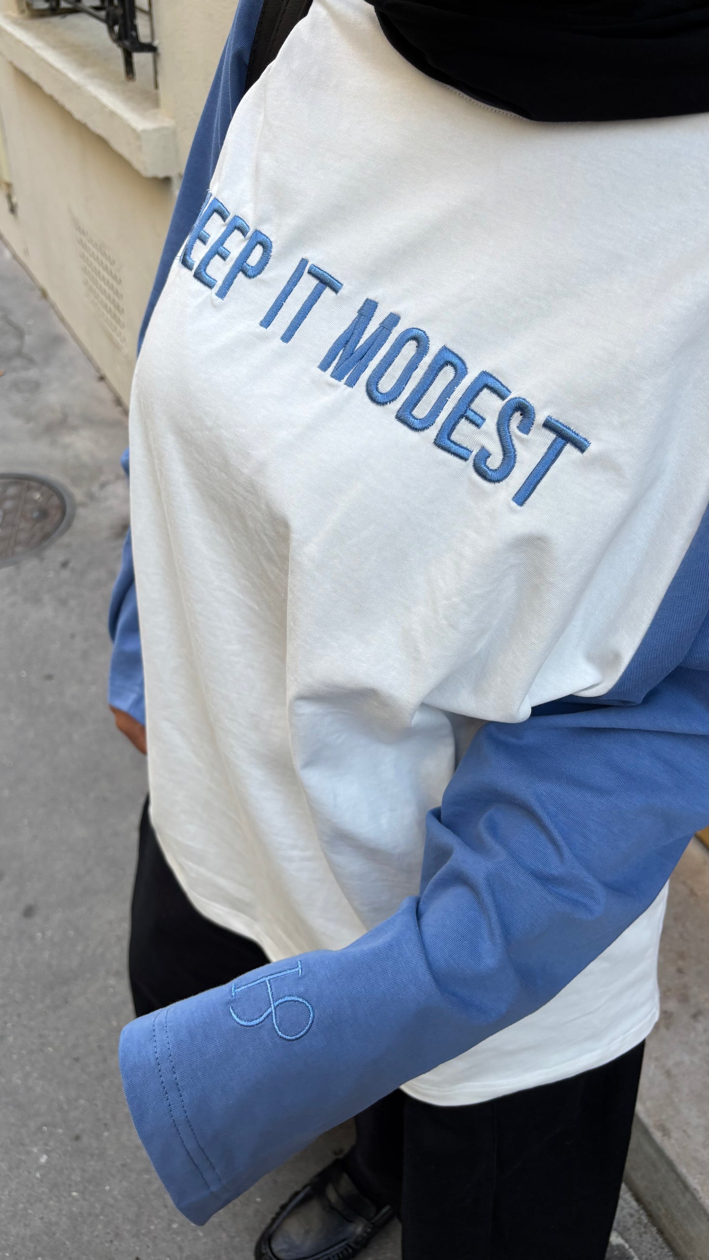 Haut keep it modest bleu