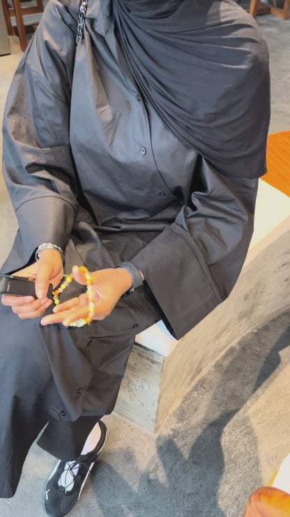 Robe Anwar noir
